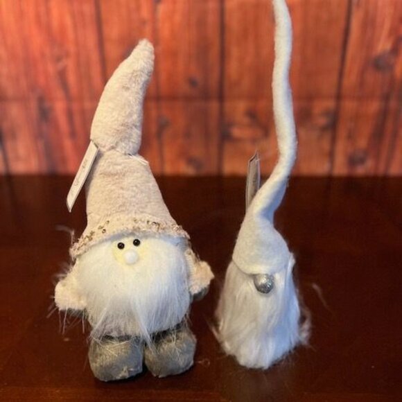 Set Of 2 Gnome Figurines With Long Hats & Beards  Decor Accents fabric - Picture 1 of 6